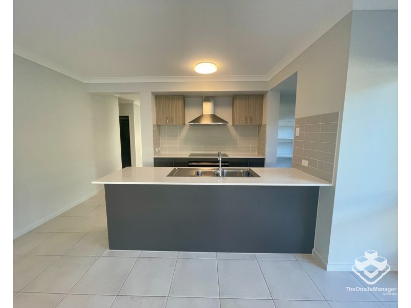 17 Shell Street, Nerang QLD 4211