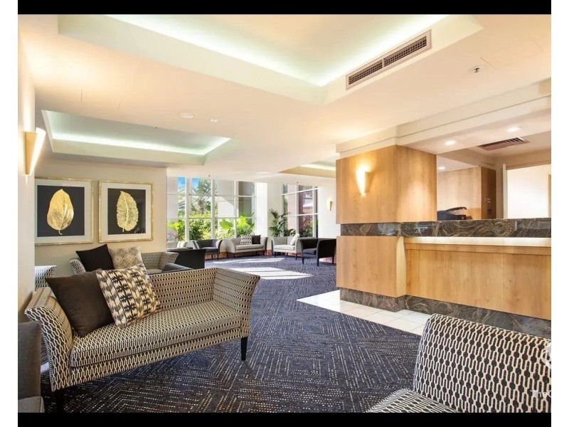 ID:21184214/12 Commodore Drive, Surfers Paradise QLD 4217