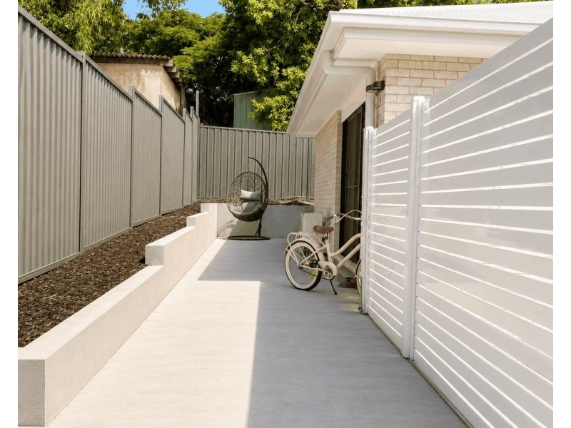 102 Heeb Street, Benowa QLD 4217
