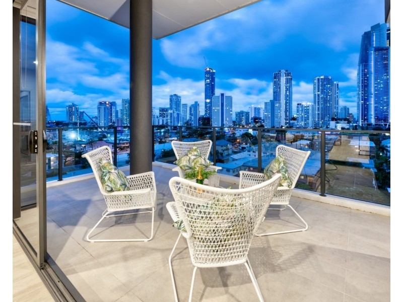ID:21184344/266 Stanhill Drive, Surfers Paradise QLD 4217