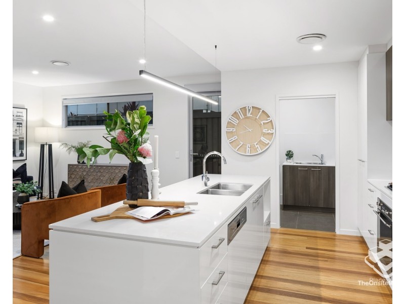 20 Gregory Street, Taringa QLD 4068