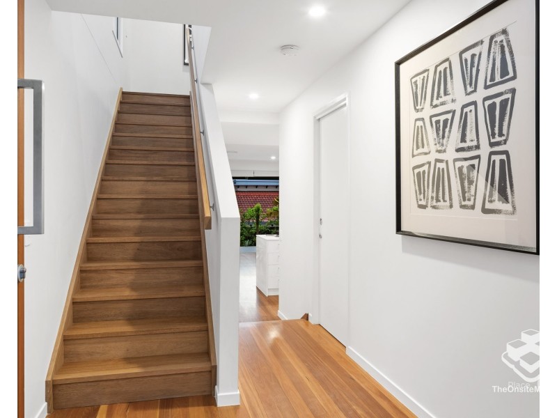 20 Gregory Street, Taringa QLD 4068