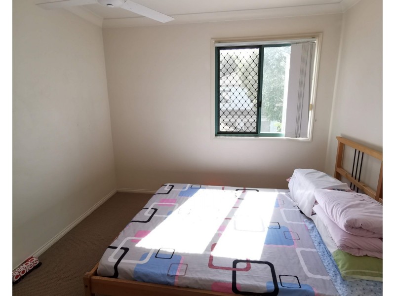 2/89 Heeb ST, Ashmore QLD 4214