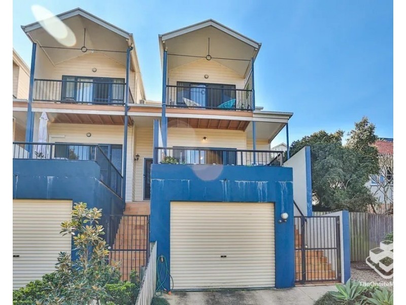 42C Rennie Street, Indooroopilly QLD 4068