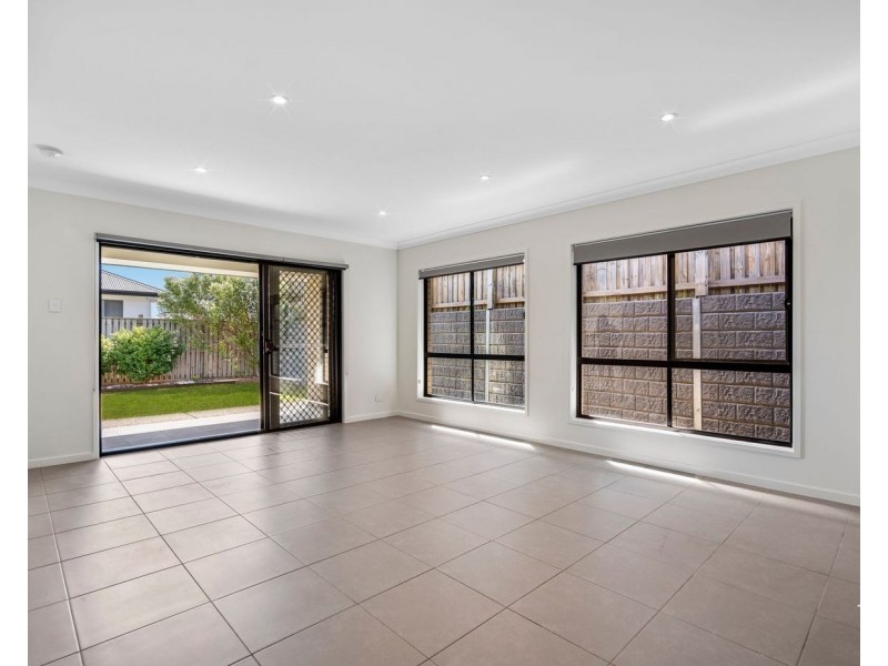 32 Carbeen Circuit, Springfield QLD 4300