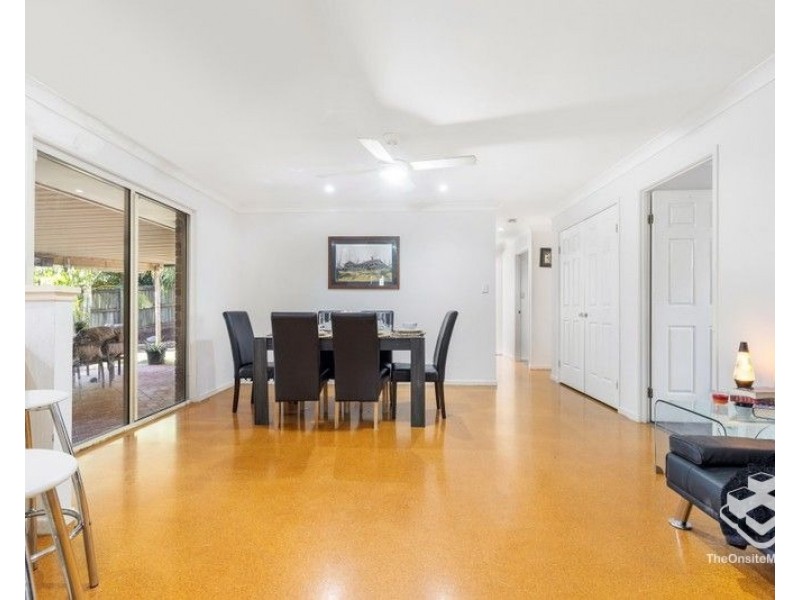 10 Carnea Place, Regents Park QLD 4118