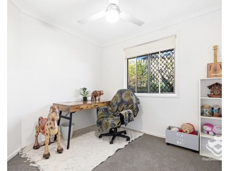 10 Carnea Place, Regents Park QLD 4118