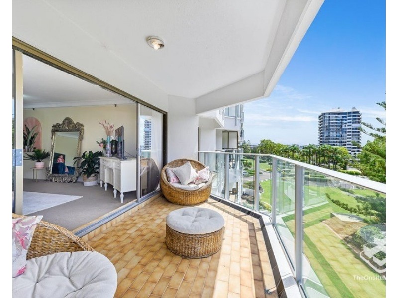 15/2 Admiralty Drive, Surfers Paradise QLD 4217