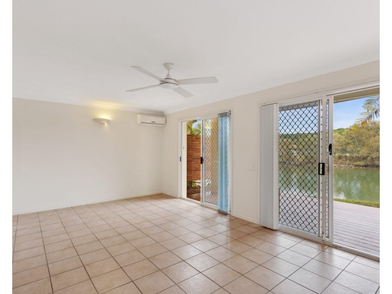 ID:21184779/215 Cottesloe Drive, Mermaid Waters QLD 4218