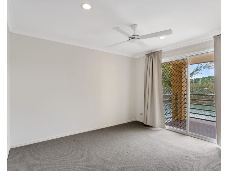 ID:21184779/215 Cottesloe Drive, Mermaid Waters QLD 4218