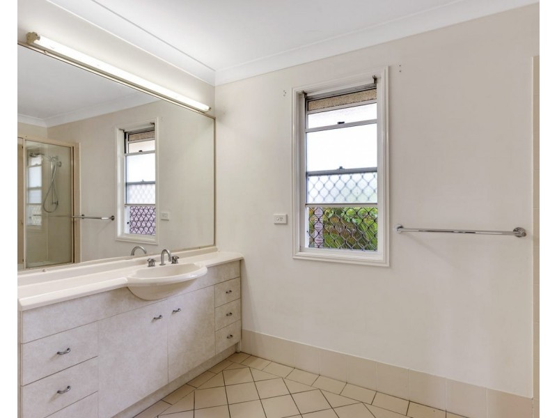 ID:21184779/215 Cottesloe Drive, Mermaid Waters QLD 4218