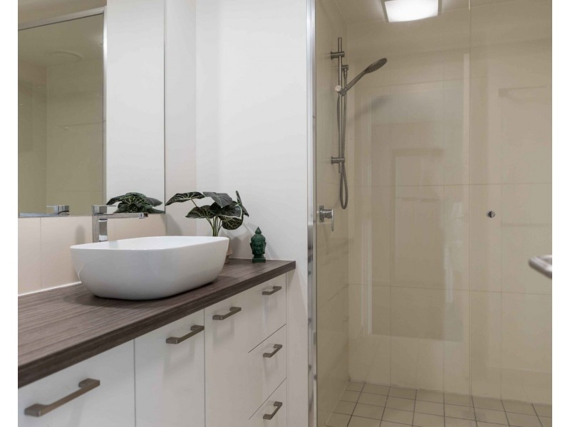 ID:21184819/2 Harbour Road, Hamilton QLD 4007