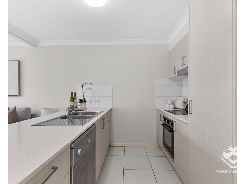 1/10 Costalot Street, Oxley QLD 4075
