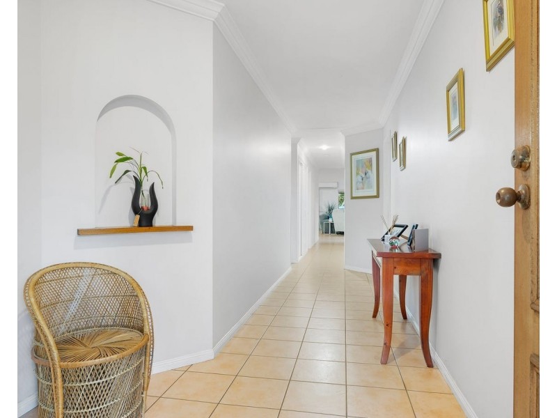5 Maidenhair Court, Forest Lake QLD 4078