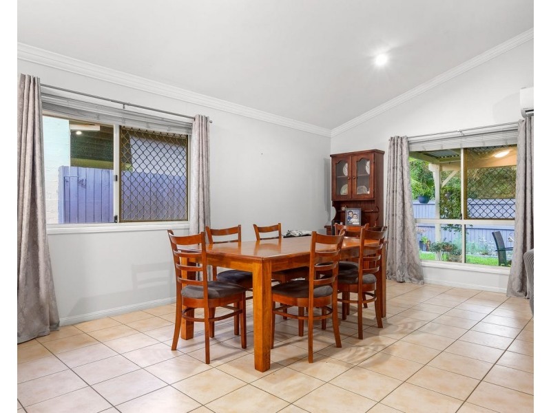 5 Maidenhair Court, Forest Lake QLD 4078