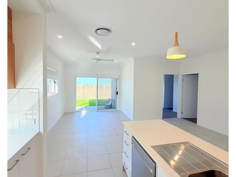 17 Highbury Court, Greenbank QLD 4124