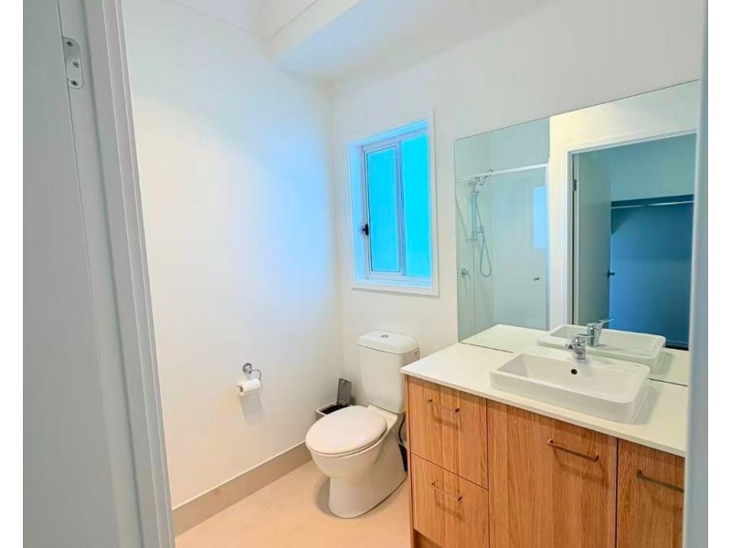 17 Highbury Court, Greenbank QLD 4124