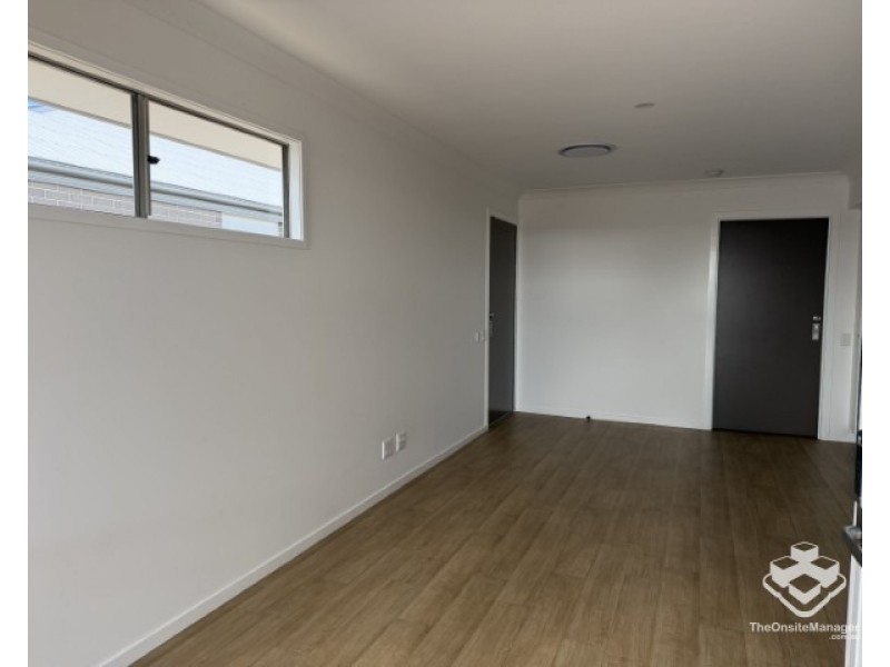 15 Frederick Circuit, Eli Waters QLD 4655