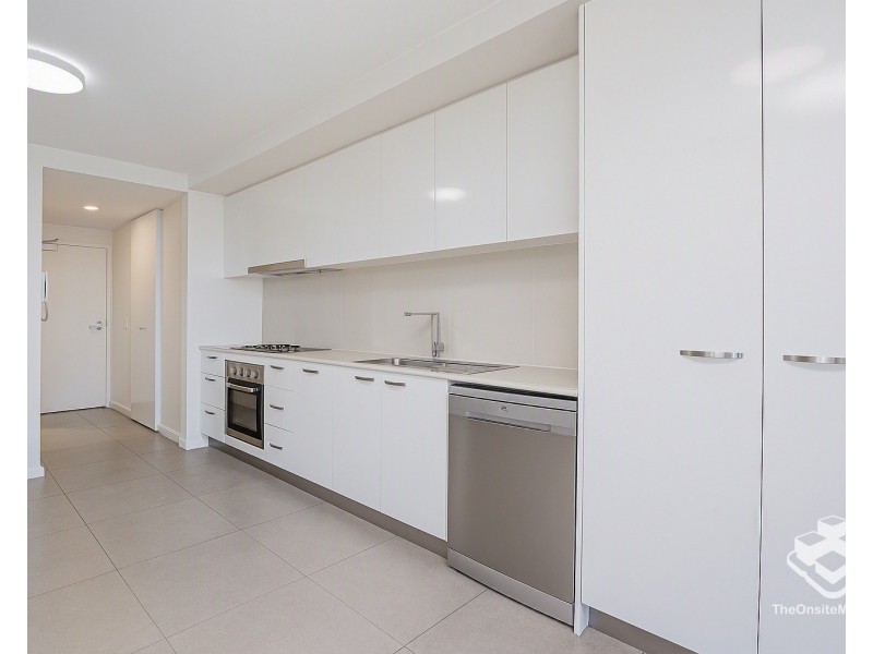25/43 Lenneberg Street, Southport QLD 4215