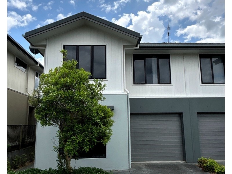 11/430 Gainsborough Drive, Pimpama QLD 4209