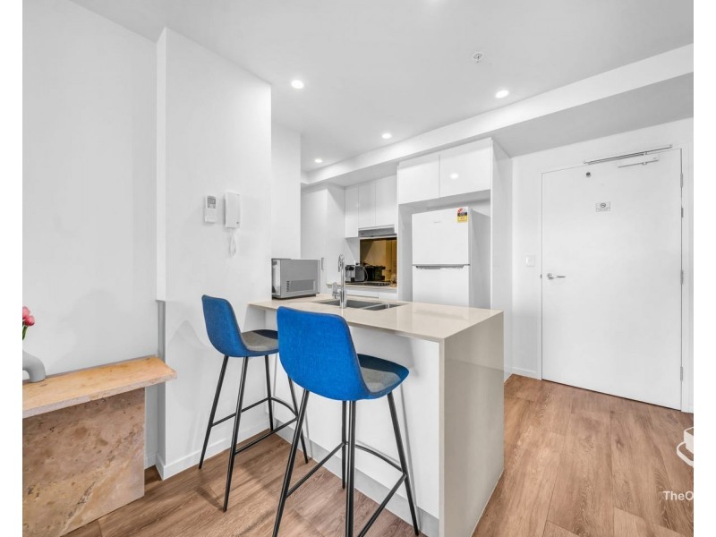 1005/139 Scarborough Street, Southport QLD 4215