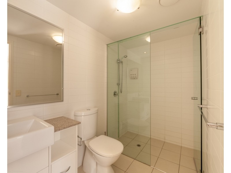 ID:21185200/95 Clarence Road, Indooroopilly QLD 4068