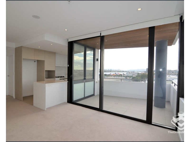 ID:21185245/320 MacArthur Avenue, Hamilton QLD 4007