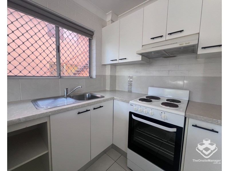 1/17 Meyer Street, Southport QLD 4215