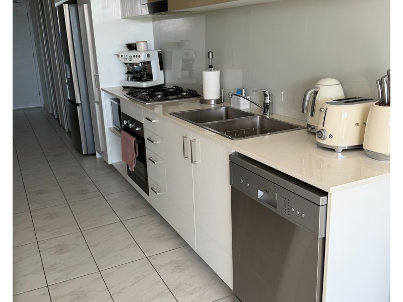 ID:21185500/17 Bath Street, Labrador QLD 4215