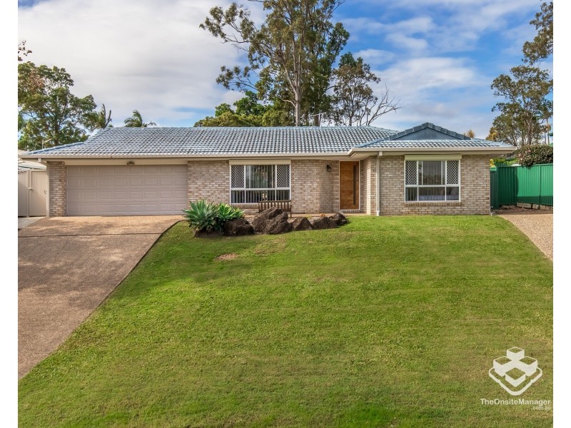 8 Edgeworth Place, Helensvale QLD 4212