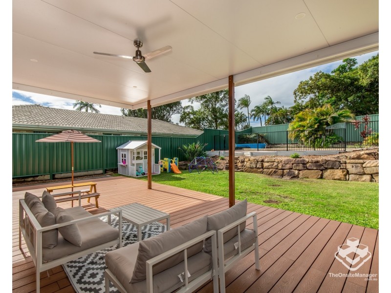 8 Edgeworth Place, Helensvale QLD 4212