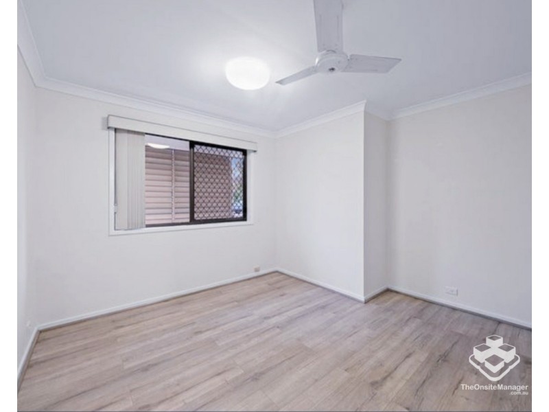 17 Amarna Street, Eight Mile Plains QLD 4113