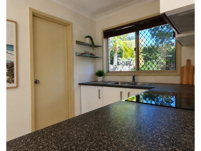 ID:21185785/ 31 Usher Avenue, Labrador QLD 4215