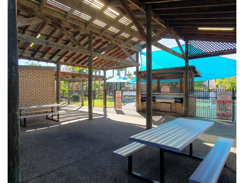 ID:21185785/ 31 Usher Avenue, Labrador QLD 4215