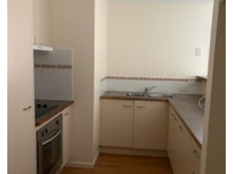 ID:21185790/6-20 Ben Lomond Drive, Highland Park QLD 4211