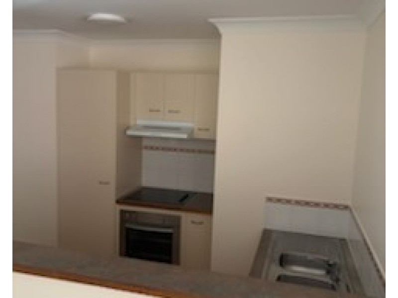 ID:21185790/6-20 Ben Lomond Drive, Highland Park QLD 4211
