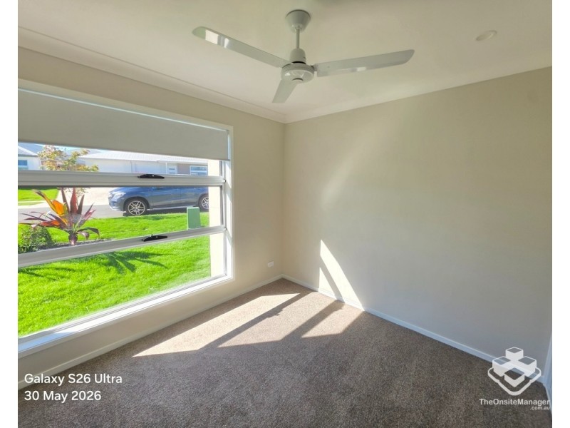 10 Peace Circuit, White Rock QLD 4306
