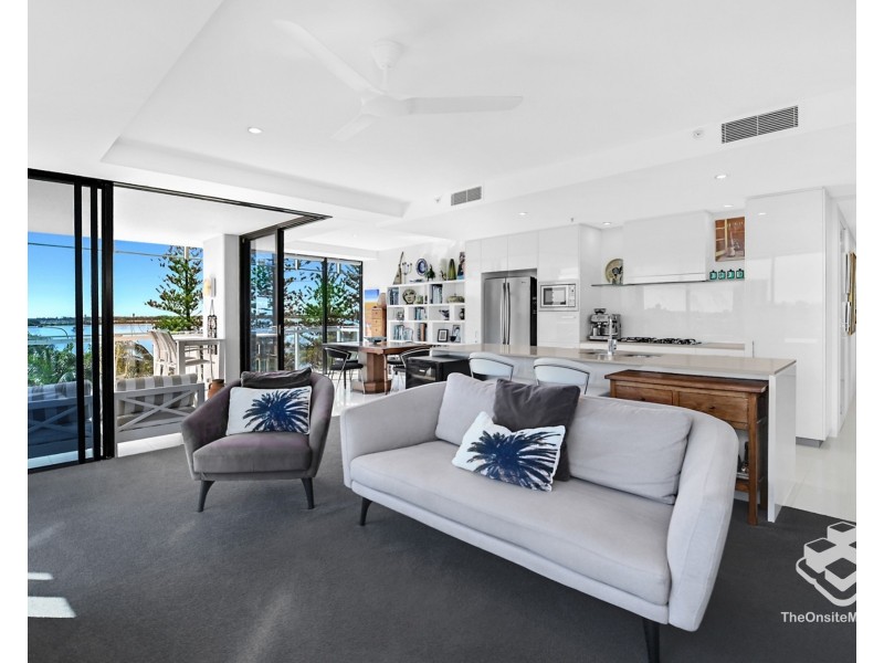 ID:21185881/230 Marine Parade, Labrador QLD 4215