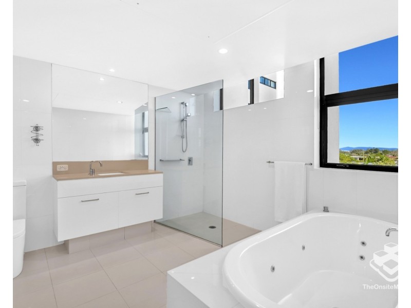 ID:21185881/230 Marine Parade, Labrador QLD 4215