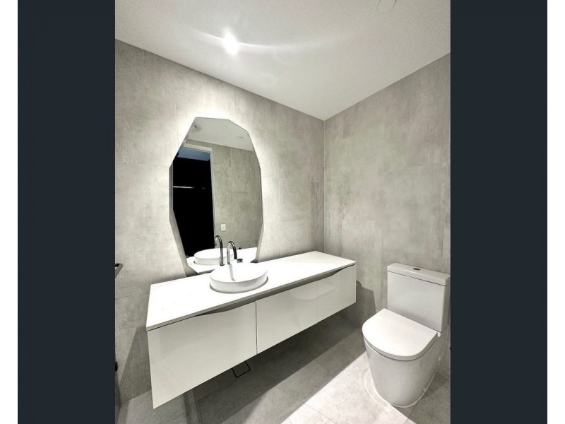 ID:21185912/2 The Lanes Boulevard, Mermaid Waters QLD 4218
