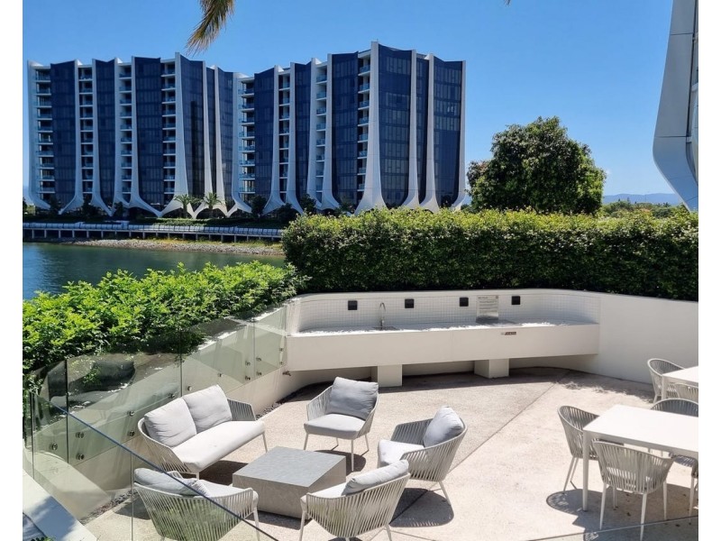 ID:21185912/2 The Lanes Boulevard, Mermaid Waters QLD 4218