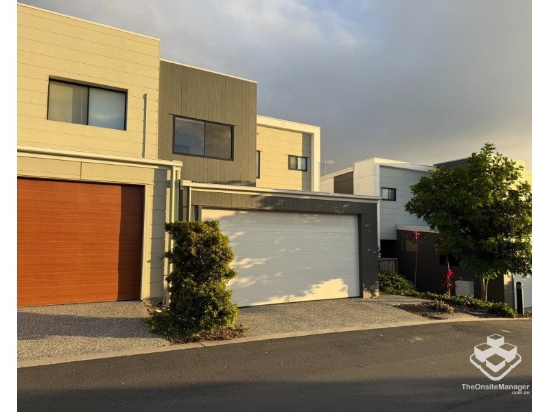 61/4 Harmony Street, Pimpama QLD 4209