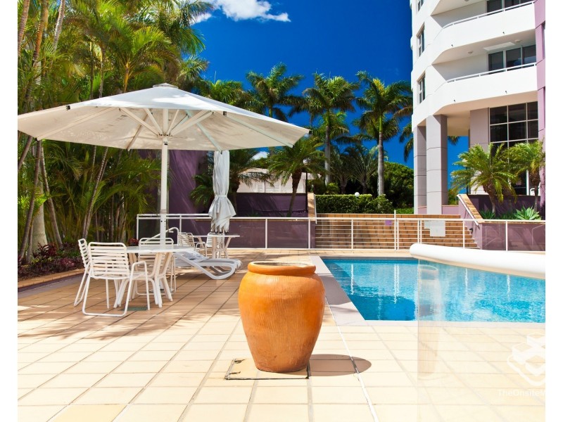 ID:21185996/12 Commodore Drive, Surfers Paradise QLD 4217