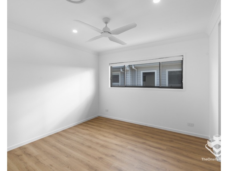 37 Santa Monica Boulevard, Hope Island QLD 4212