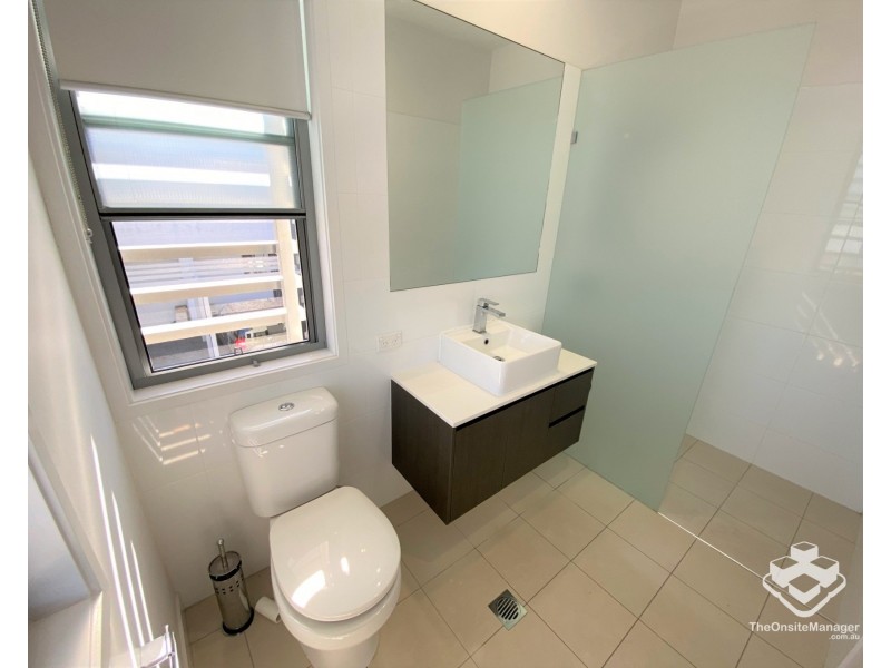 22/2 Emily Way, Varsity Lakes QLD 4227