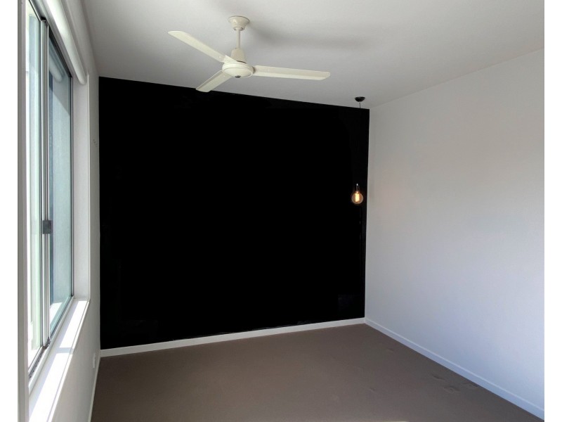 22/2 Emily Way, Varsity Lakes QLD 4227