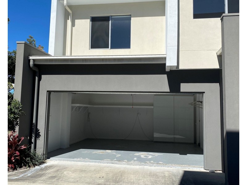 22/2 Emily Way, Varsity Lakes QLD 4227