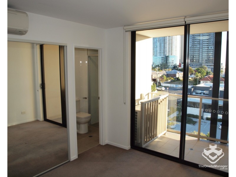 27/43 Lenneberg Street, Southport QLD 4215