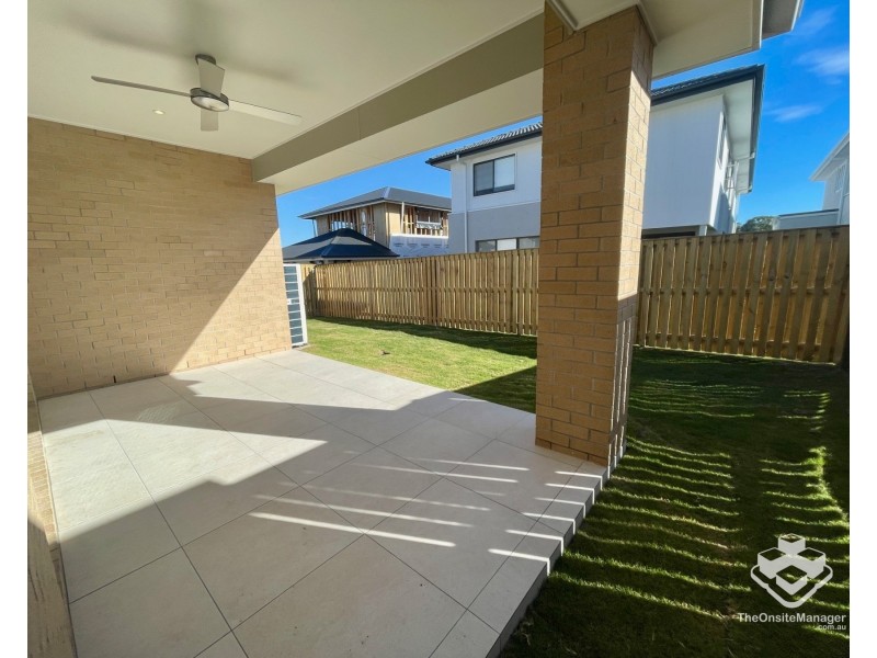 4 Shell Street, Nerang QLD 4211