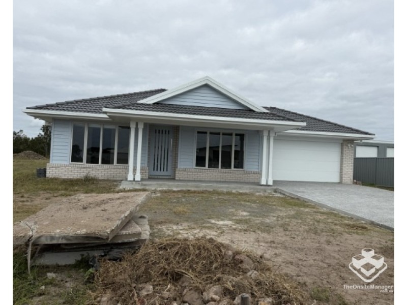134 Beach Drive, Burrum Heads QLD 4659